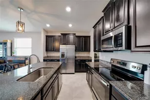 9646 Ivory Dr, Ruskin, FL 33573 - Photo 16