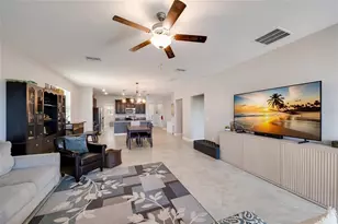 9646 Ivory Dr, Ruskin, FL 33573 - Photo 12