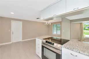 6211 Canary St, Sarasota, FL 34241 - Photo 12