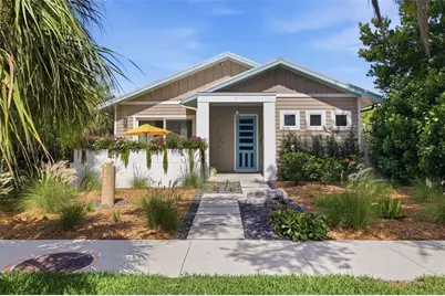 1421 14th Street N, Saint Petersburg, FL 33704 - Photo 1