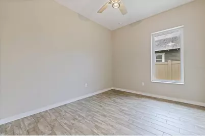 1421 14th Street N, Saint Petersburg, FL 33704 - Photo 26