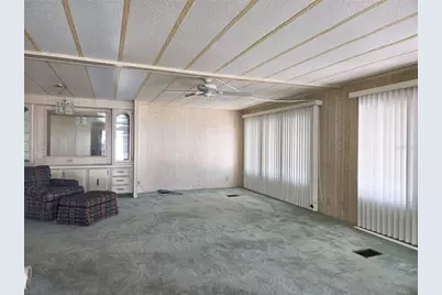 3329 Oakwood Boulevard S, Sarasota, FL 34237 - Photo 6