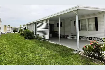 3329 Oakwood Boulevard N, Sarasota, FL 34237 - Photo 2
