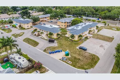 2826 W Rainbow Circle #2818, Sarasota, FL 34231 - Photo 26