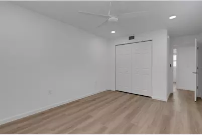 2826 W Rainbow Circle #2818, Sarasota, FL 34231 - Photo 22