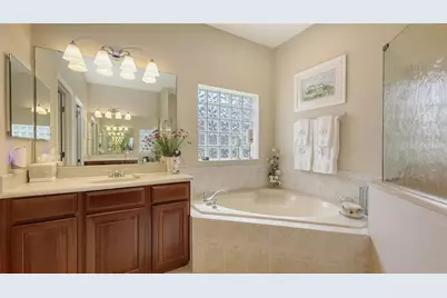 7915 Kavanagh Court, Sarasota, FL 34240 - Photo 36