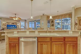 7915 Kavanagh Ct, Sarasota, FL 34240 - Photo 28