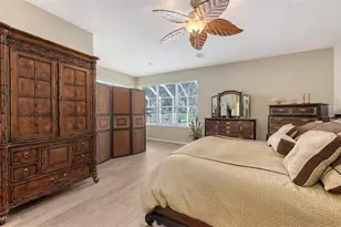 7915 Kavanagh Ct, Sarasota, FL 34240 - Photo 32