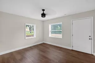 6310 Belle Isles Dr, Groveland, FL 34736 - Photo 10
