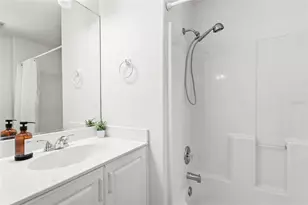 2240 Gentian Rd, Venice, FL 34293 - Photo 10