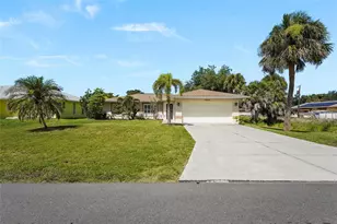 2240 Gentian Rd, Venice, FL 34293 - Photo 14