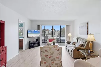 6470 Hollywood Boulevard #208, Sarasota, FL 34231 - Photo 6