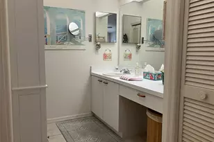5406 83rd Terrace E, Sarasota, FL 34243 - Photo 8