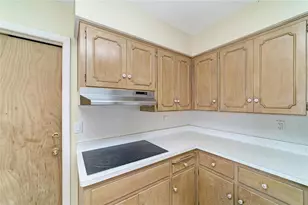 2615 Sheridan Dr, Sarasota, FL 34239 - Photo 22