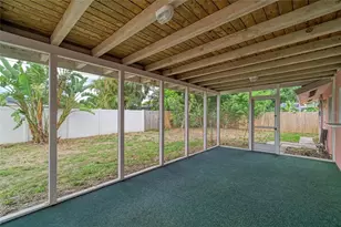 2615 Sheridan Dr, Sarasota, FL 34239 - Photo 40