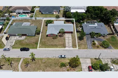 2615 Sheridan Drive, Sarasota, FL 34239 - Photo 4