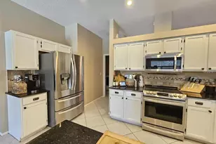 6210 62nd Terrace E, Palmetto, FL 34221 - Photo 12