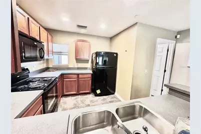 7338 Black Walnut Way, Lakewood Ranch, FL 34202 - Photo 12