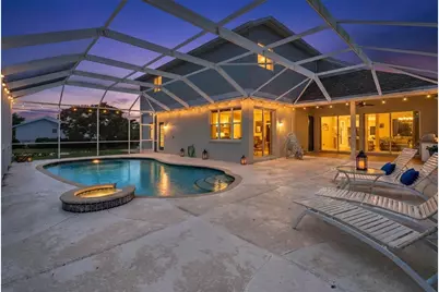 4306 Barracuda Drive, Bradenton, FL 34208 - Photo 1