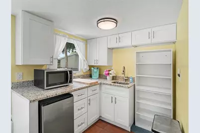2547 Bahia Vista Street, Sarasota, FL 34239 - Photo 20