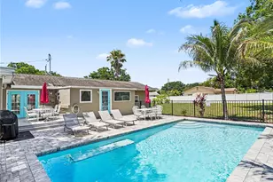 2547 Bahia Vista St, Sarasota, FL 34239 - Photo 26