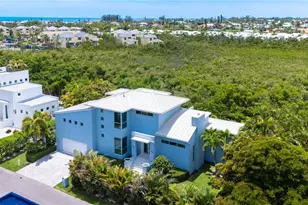 705 Jungle Queen Way, Longboat Key, FL 34228 - Photo 2