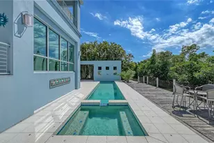 705 Jungle Queen Way, Longboat Key, FL 34228 - Photo 16