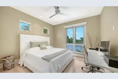 705 Jungle Queen Way, Longboat Key, FL 34228 - Photo 40