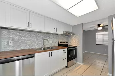 5026 Water Oak Drive #109, Bradenton, FL 34207 - Photo 8