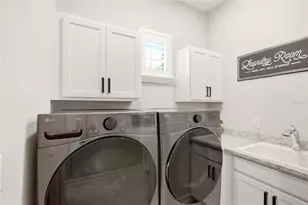 7908 Matera Ct, Bradenton, FL 34202 - Photo 44