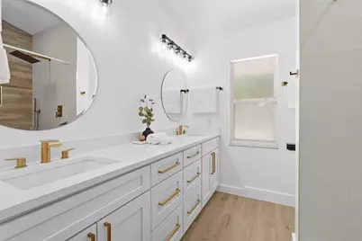 4074 Redbird Circle, Sarasota, FL 34231 - Photo 10