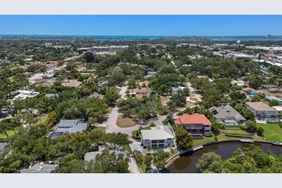 4074 Redbird Circle, Sarasota, FL 34231 - Photo 70