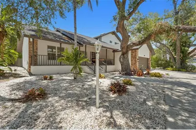 4074 Redbird Circle, Sarasota, FL 34231 - Photo 2