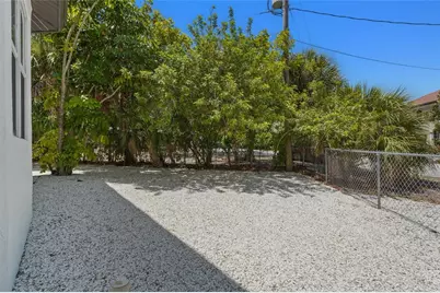 4074 Redbird Circle, Sarasota, FL 34231 - Photo 60