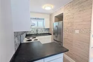 2155 Wood St, Sarasota, FL 34237 - Photo 2