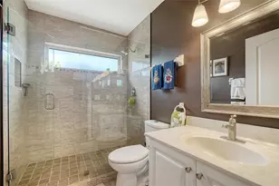 9641 Castle Point Dr, Sarasota, FL 34238 - Photo 24