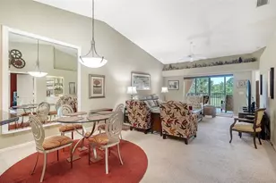 9641 Castle Point Dr, Sarasota, FL 34238 - Photo 4
