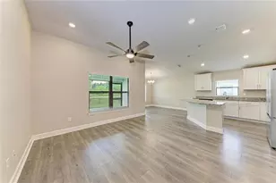 9421 43rd Ct E, Parrish, FL 34219 - Photo 6