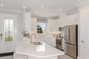 7532 Moonbeam Ave, Sarasota, FL 34241 - Photo 2
