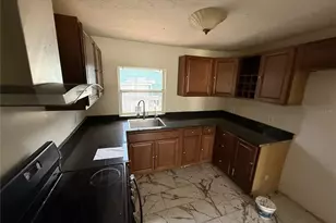 1810 9th St W, Palmetto, FL 34221 - Photo 4