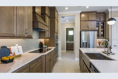 7427 Moonbeam Avenue, Sarasota, FL 34241 - Photo 4