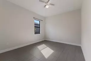 712 Sigsbee Loop, Sarasota, FL 34240 - Photo 22
