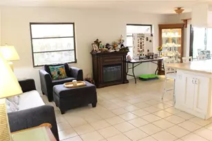 1608 Bob O Link Dr, Venice, FL 34293 - Photo 4