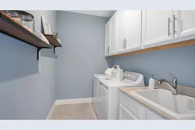 7528 Moonbeam Avenue, Sarasota, FL 34241 - Photo 8
