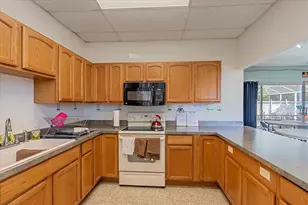 1100 University Pkwy, Sarasota, FL 34234 - Photo 44