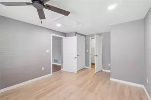 2348 Doud St, Sarasota, FL 34231 - Photo 12