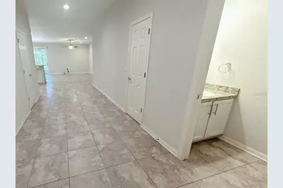 1213 Grantham Drive, Sarasota, FL 34234 - Photo 10