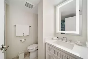210 Sands Point Rd, Longboat Key, FL 34228 - Photo 26