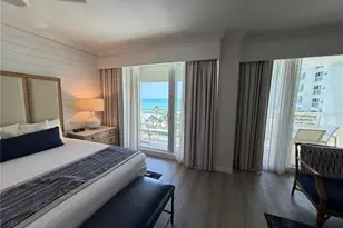 210 Sands Point Rd, Longboat Key, FL 34228 - Photo 12