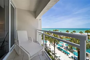 210 Sands Point Rd, Longboat Key, FL 34228 - Photo 10